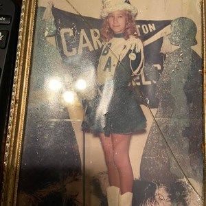 Meet your Posher, Debbie